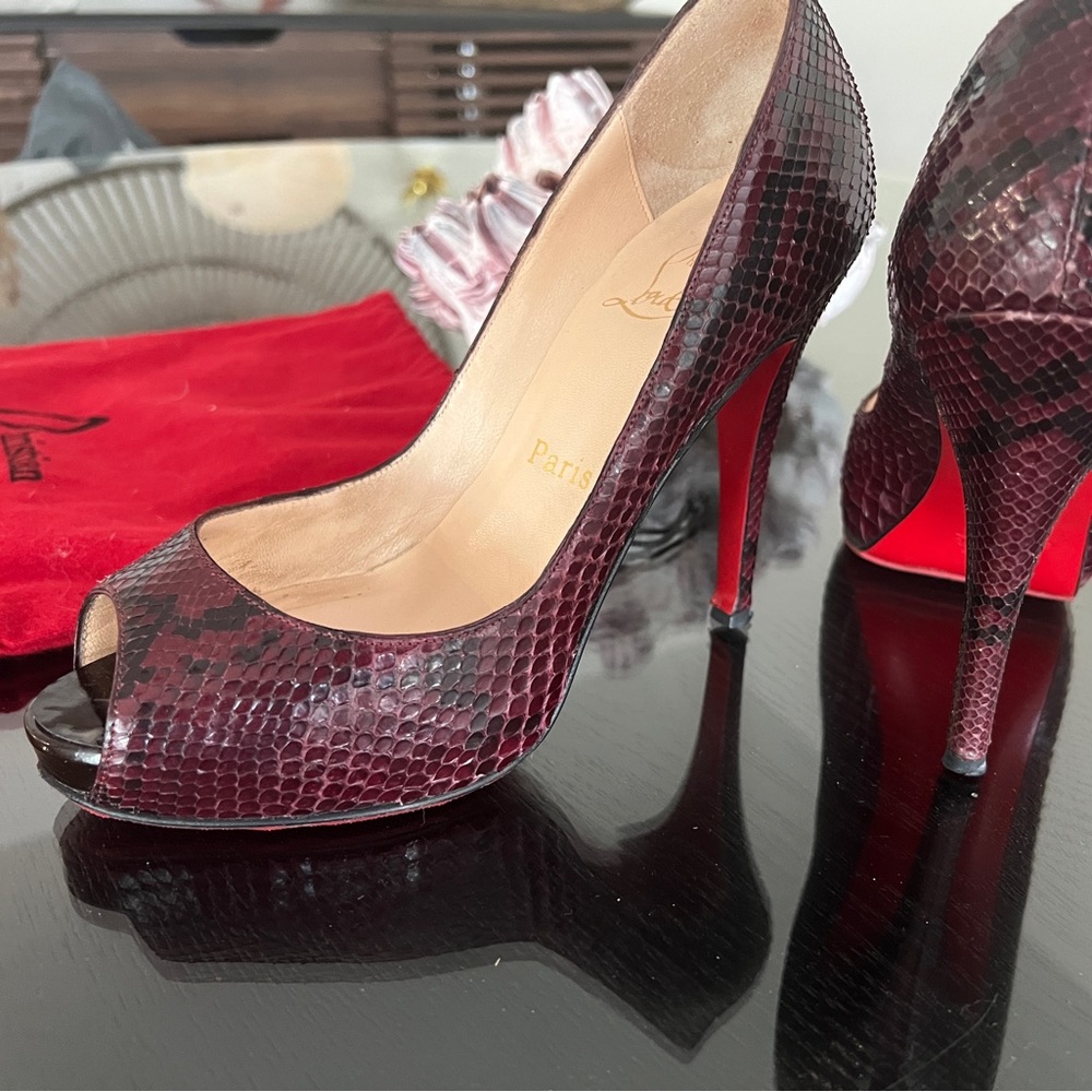 Christian Louboutin Snakeskin Very Prive - 36